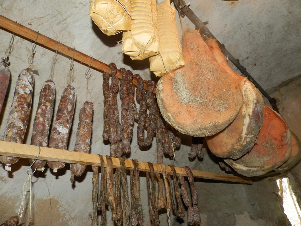 Residenza Di Paese Castello Del Poggio Hotel Ferentillo Kültér fotó