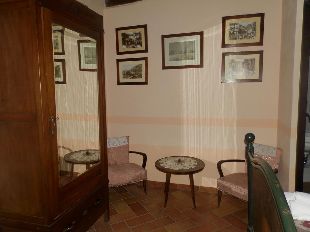 Residenza Di Paese Castello Del Poggio Hotel Ferentillo Szoba fotó