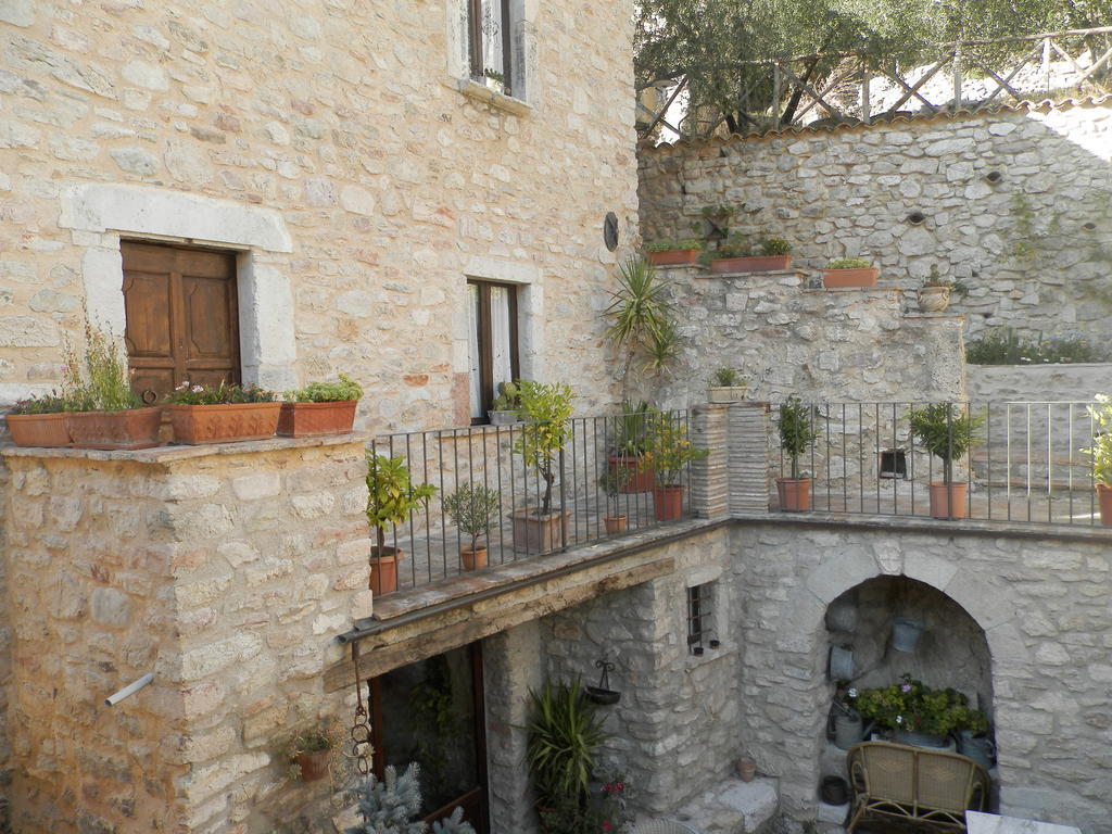 Residenza Di Paese Castello Del Poggio Hotel Ferentillo Kültér fotó
