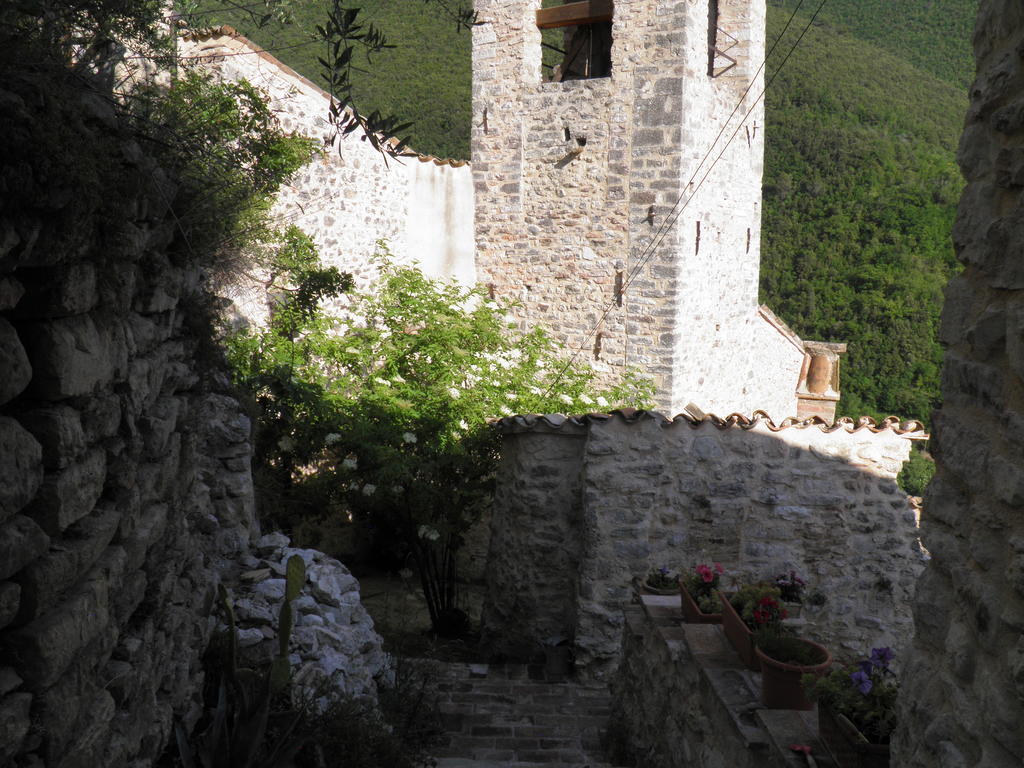 Residenza Di Paese Castello Del Poggio Hotel Ferentillo Kültér fotó