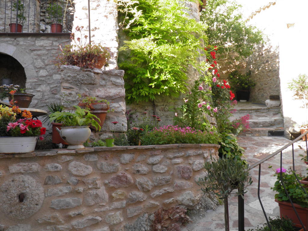 Residenza Di Paese Castello Del Poggio Hotel Ferentillo Kültér fotó