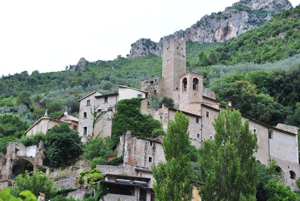 Residenza Di Paese Castello Del Poggio Hotel Ferentillo Kültér fotó