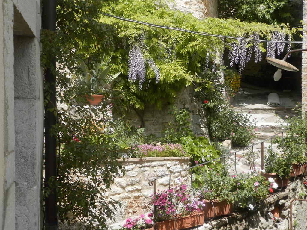 Residenza Di Paese Castello Del Poggio Hotel Ferentillo Kültér fotó